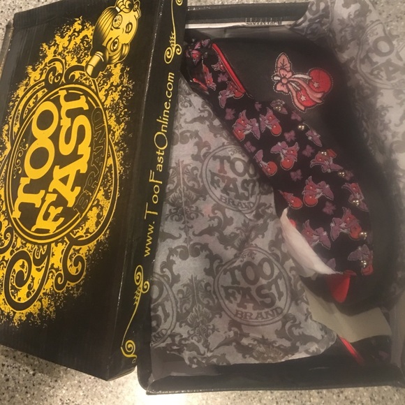 Too Fast Cherry Wedges - Picture 5 of 6